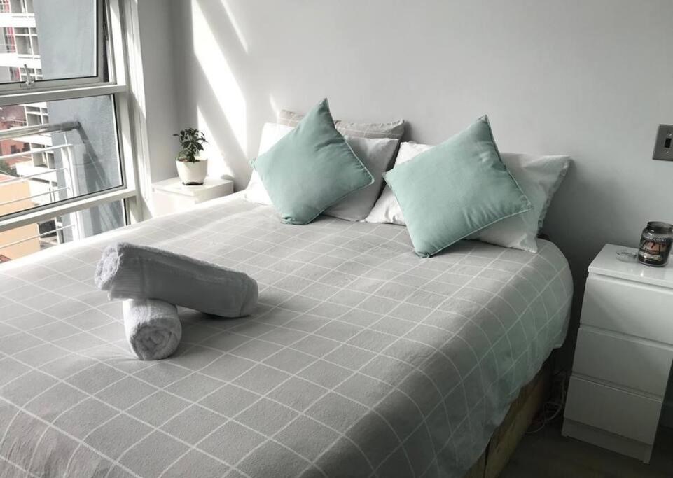 Stunning Studio Apartment In Cbd Cape Town Bagian luar foto