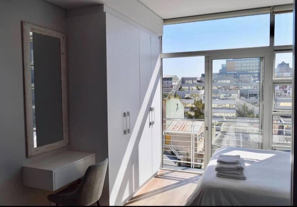 Stunning Studio Apartment In Cbd Cape Town Bagian luar foto