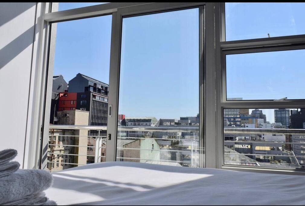 Stunning Studio Apartment In Cbd Cape Town Bagian luar foto